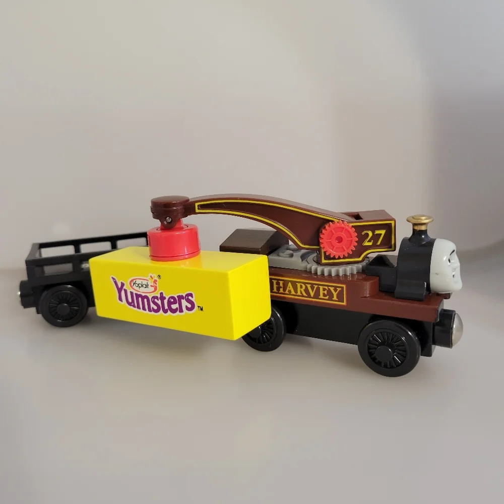 Thomas Wooden Railway Harvey and Yumsters Cargo Car 2003